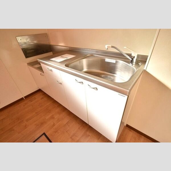 プリマベーラ・ユカ　A 独立キッチン