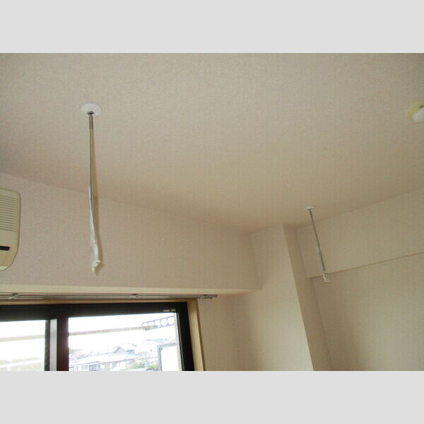 キャトルセゾン402号室 402(室内物干し)