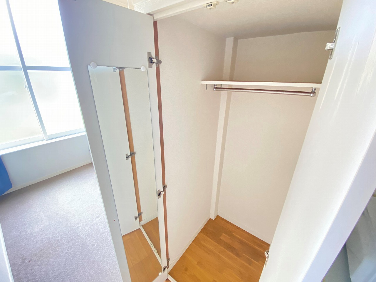 レオパレスオープリーコート 内観