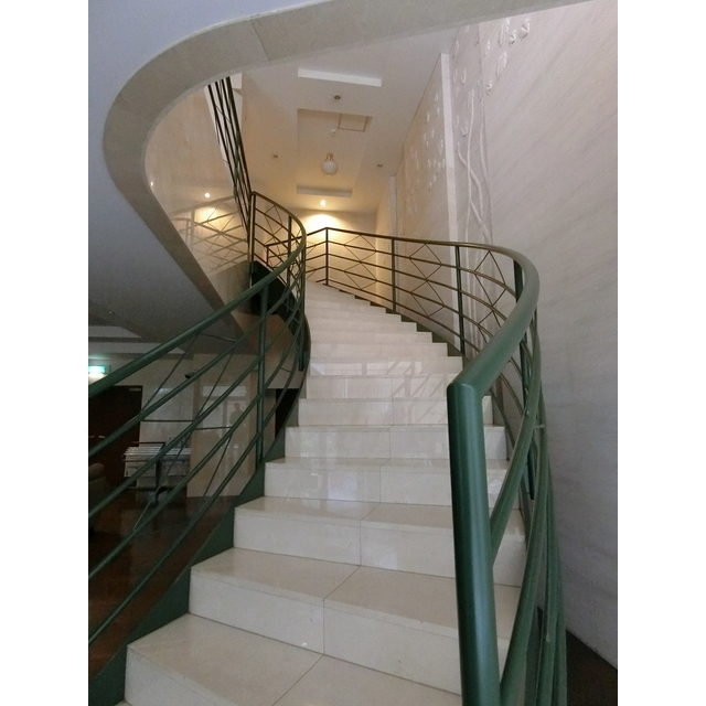 ファミール新宿グランスイートタワー エントランス