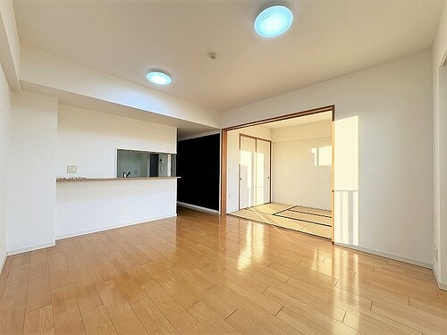 ビー・サイト リビングダイニング　※前回募集時2024年1月の写真