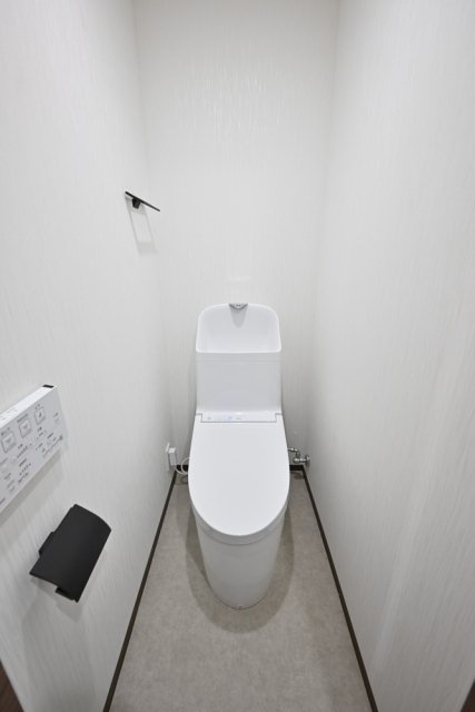 ＧＲＡＮＳＩＴＥ　ＮＡＫＡＭＥＧＵＲＯ10階 トイレ