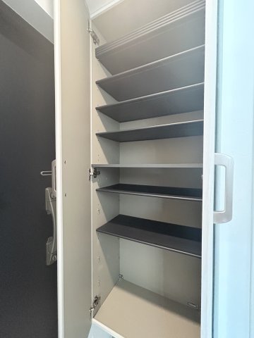 エルファーロ池尻 収納