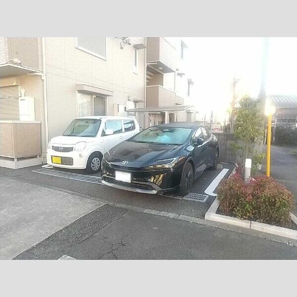 メゾン ド フルール 駐車場