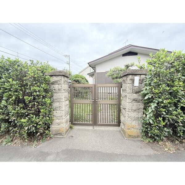 中区西竹之丸戸建貸家 エントランス