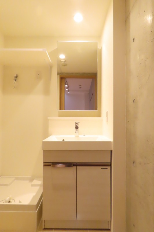 Fika代々木上原1階 洗面