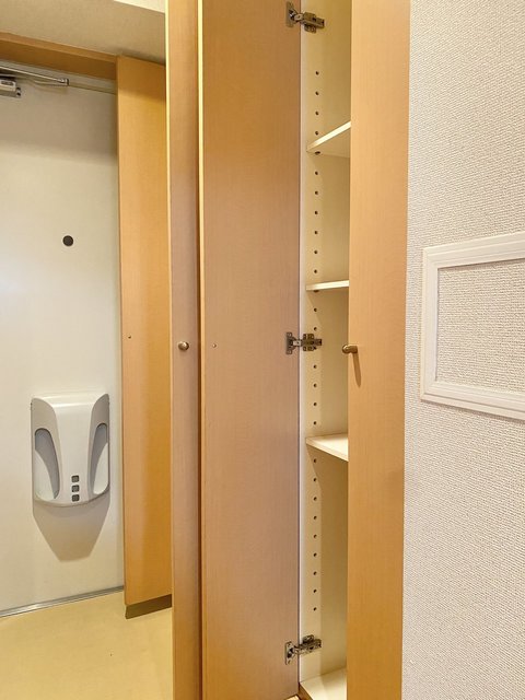 クロシェット綱島 玄関