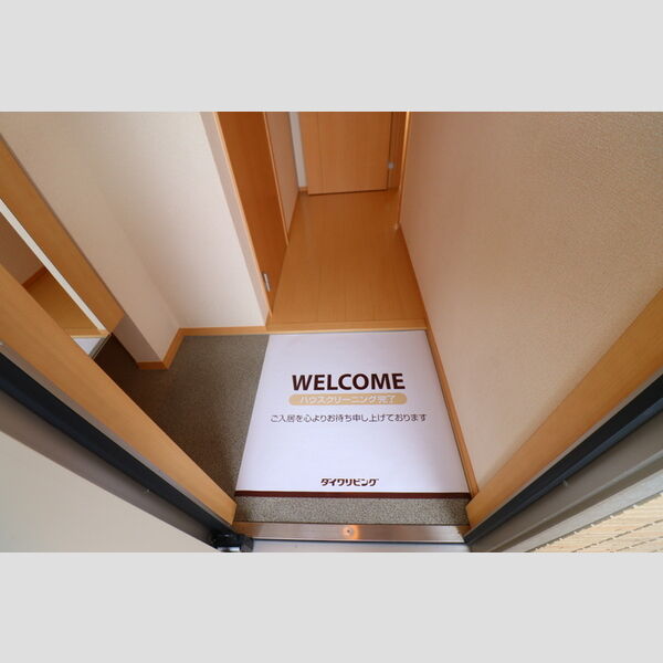 ルミナス四谷 玄関