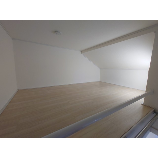 キャロットハウス岸町211号室 内観