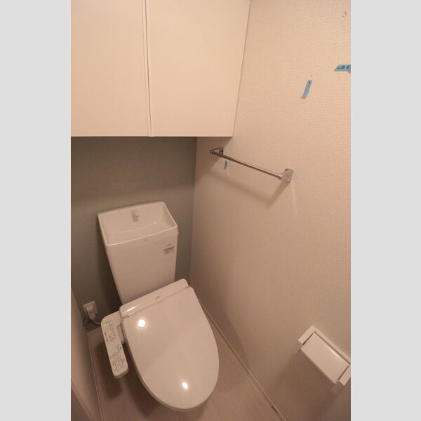 グラナーデ成城学園前B トイレ