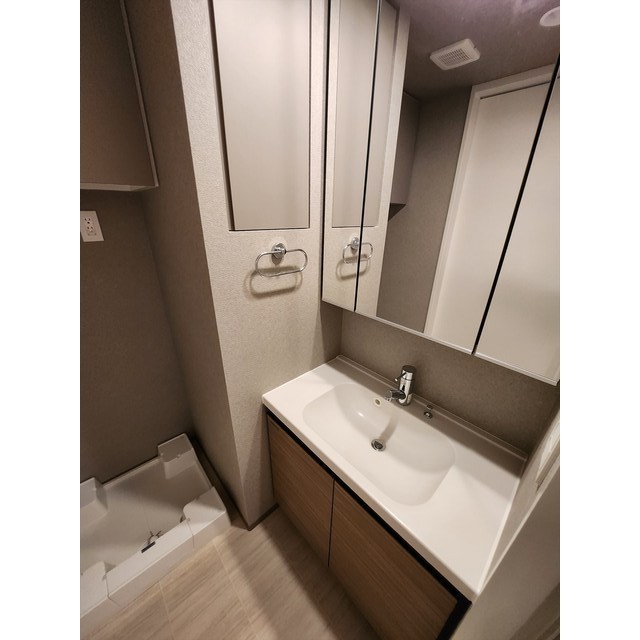 コスモグラシア三ノ輪1101号室 内観