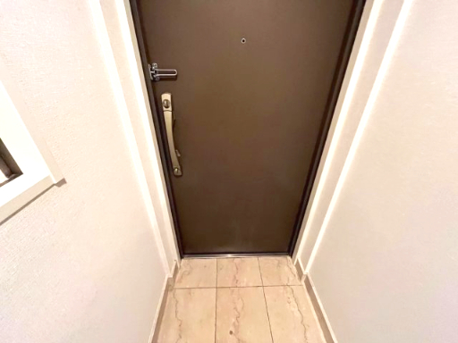 グローリオ横浜関内 玄関