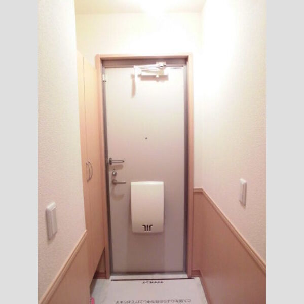 パークストリート102号室 玄関