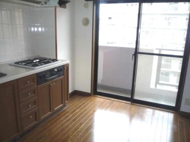 クレッセント中目黒 リビング