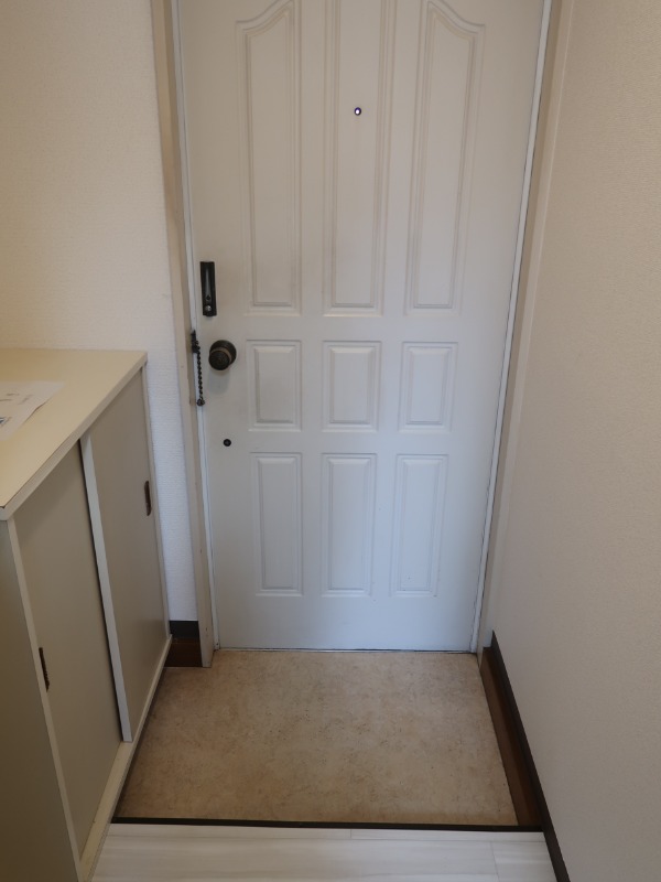 アップルハウス梶ヶ谷2階 玄関