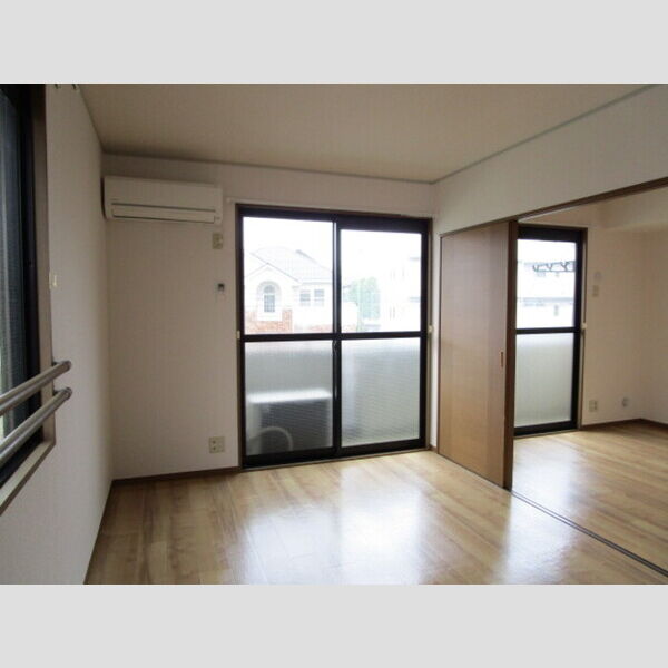 アベニュー 居室全景