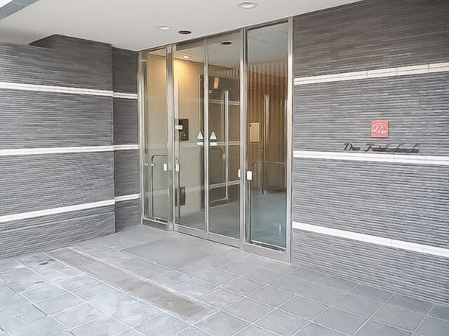 ドゥーエ二子新地5階 エントランス