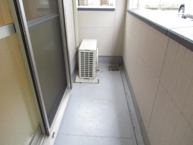 ウィズダム101号室 ベランダ