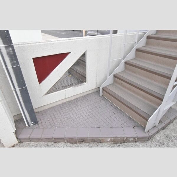 シティーフラット服部 エントランス