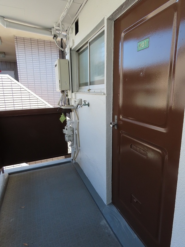 三州コーポ 玄関