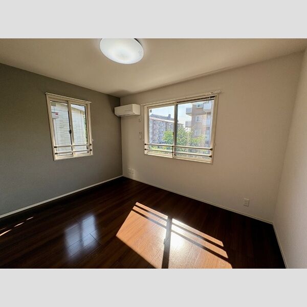 ブリランテ　B301号室 洋室