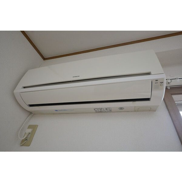 エレガンス鵠沼0301号室 エアコン