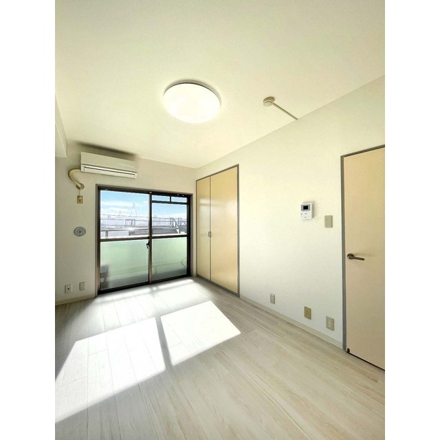 サンパレス伊東403号室 洋室6帖