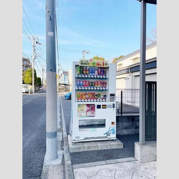 モナリエ春日　Ⅰ・ⅡⅠ202号室 自動販売機