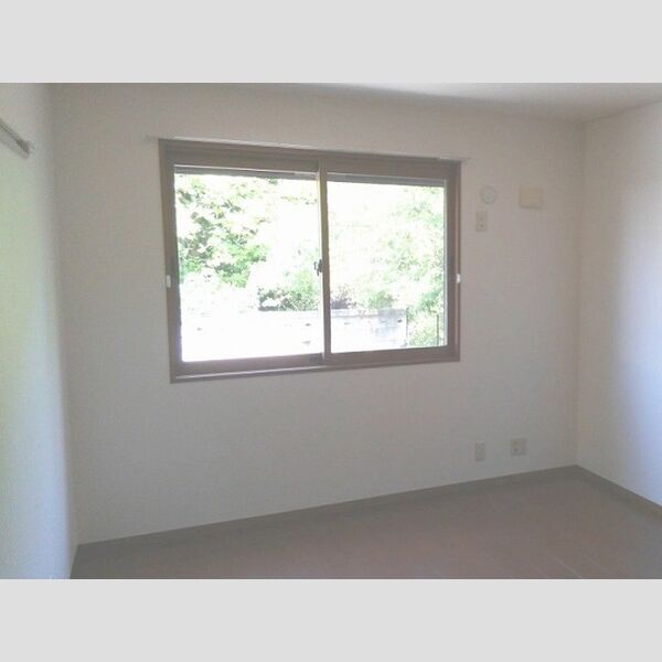 リヴェール101号室 洋室7帖