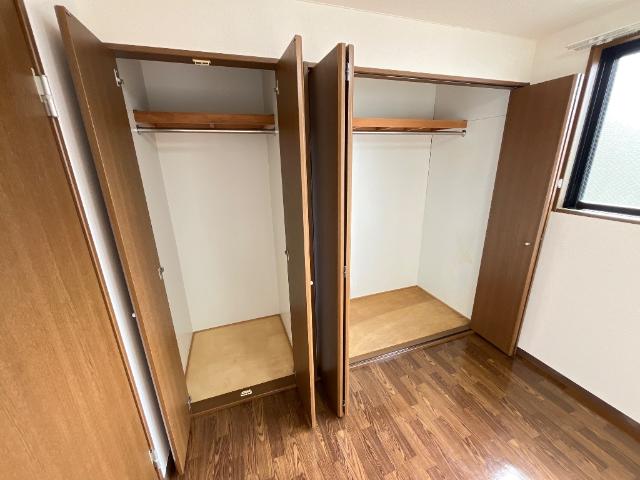 ウィンディヒルズ205号室 クローゼット