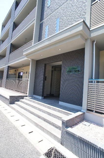 グランドゥール本郷 エントランス