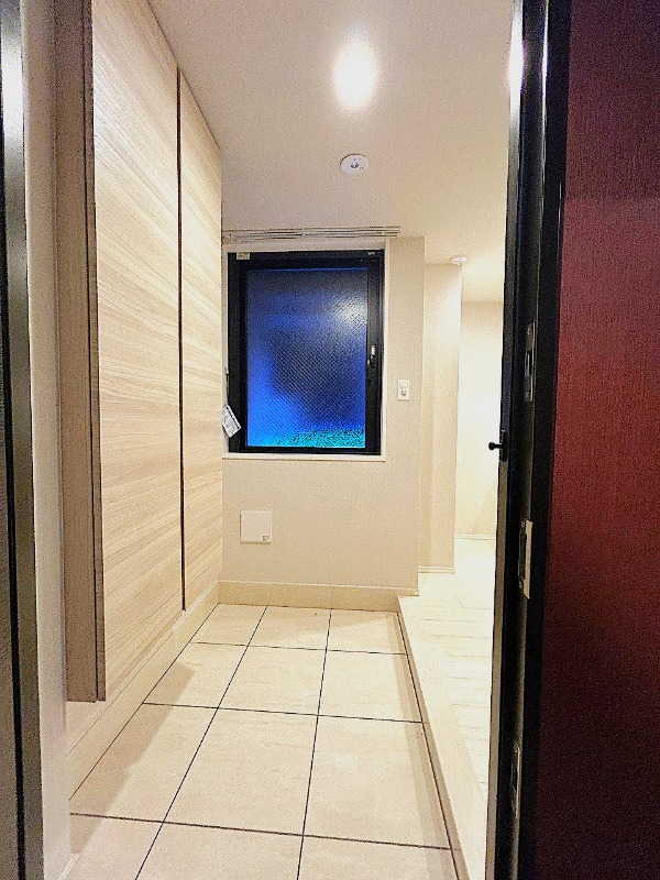 プレニーズ護国寺PREMIER地下1階 玄関