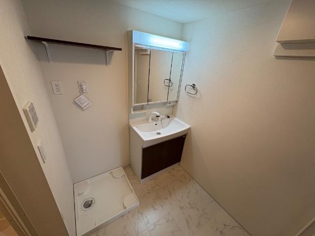 プランドール東大泉 洗髪洗面化粧台