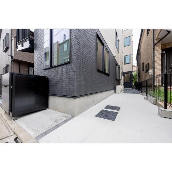 Prime　baseVI005号室 エントランス