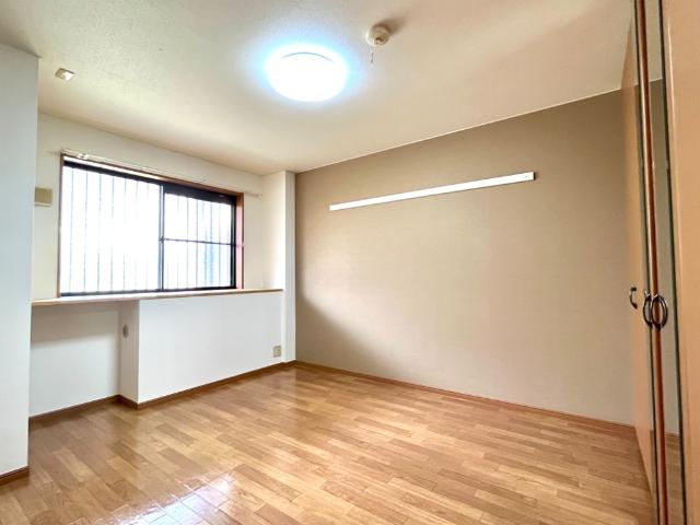 彩都ー花ノ岡 洋室