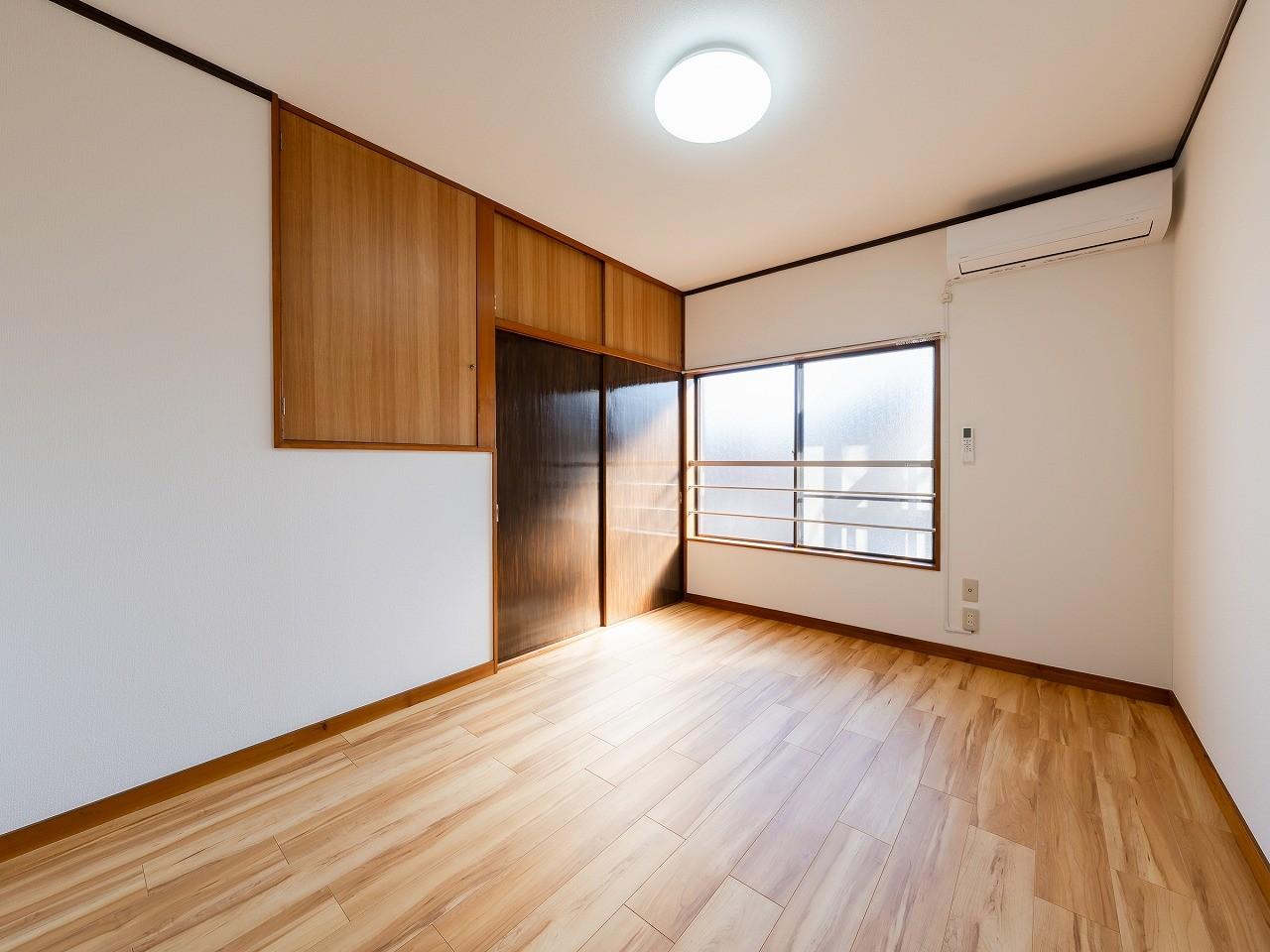 新座栄戸建 内観