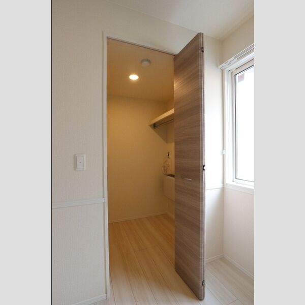 ジラソーレ303号室 ウォークインクローゼット