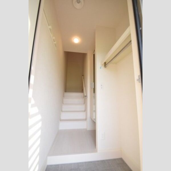 カーネリアン 室内入り口