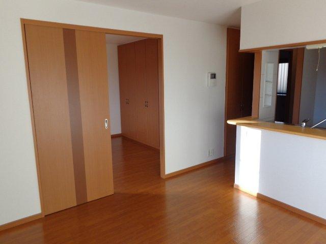 プラザ・シフォレⅠ00105号室 リビング