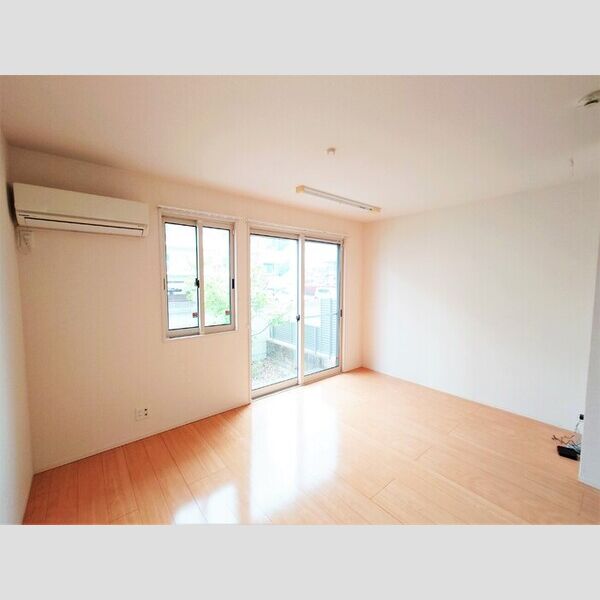 ソレール　C LDK12帖(別角度)