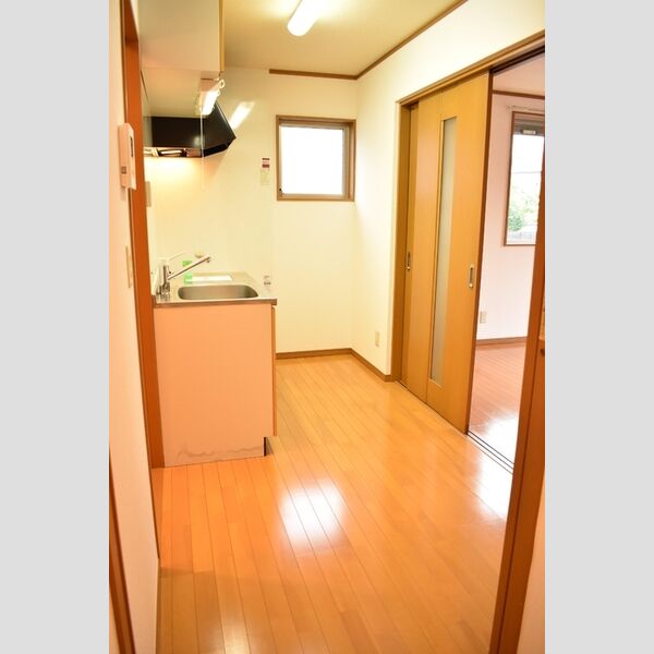 ルミエール西高尾　B102号室 キッチンに窓有