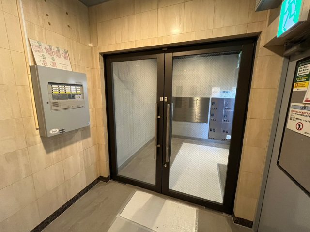 ＫＥＮＺＯ　ＨＡＵＳ　ｔｏｓｈｉｍａ　ｐａｒｋ エントランス