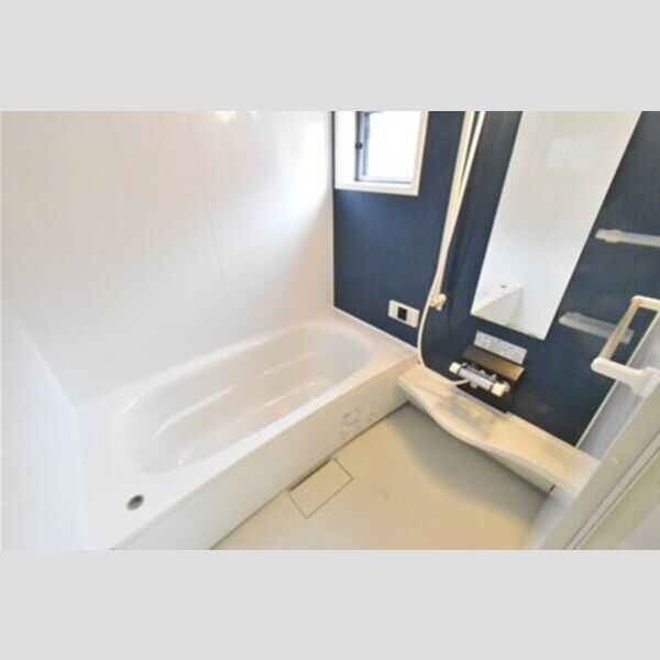 ハイネスA105号室 バス