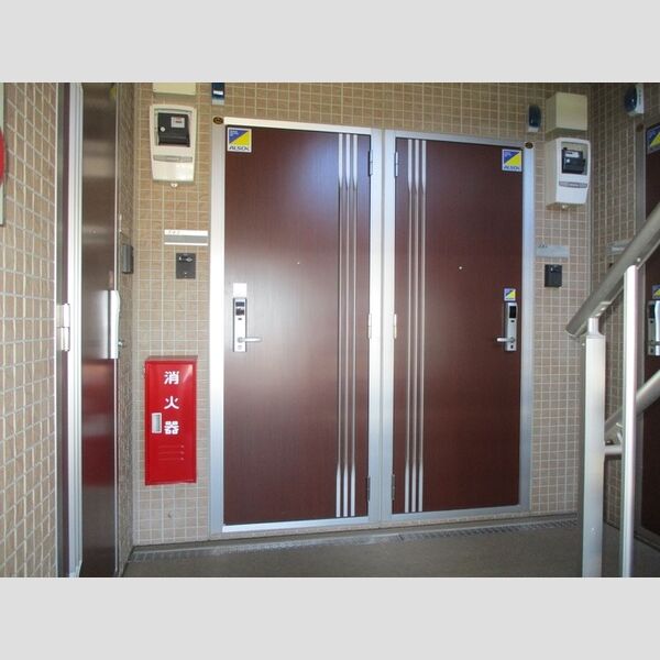 チェリーハイム　B棟 玄関