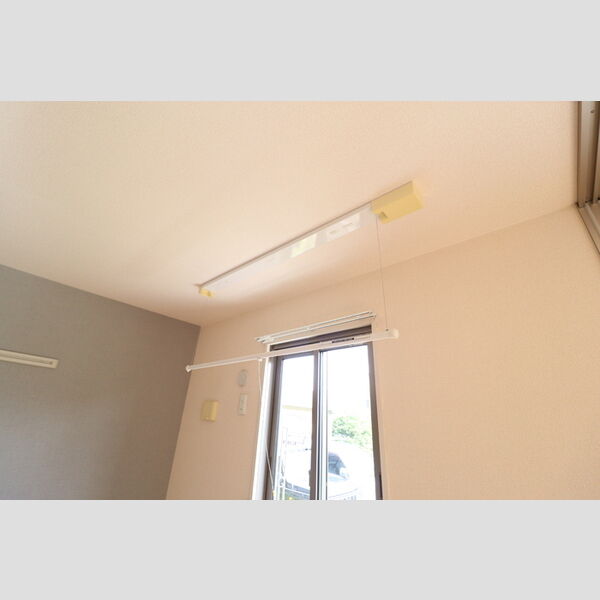 パストラル102号室 室内物干し