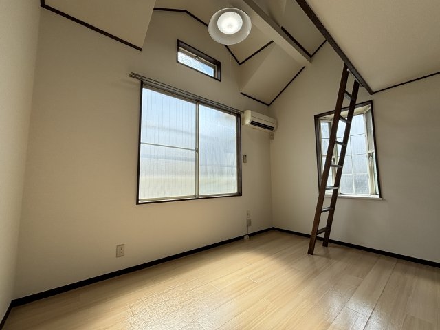 ルーブル喜多見0201号室 リビング