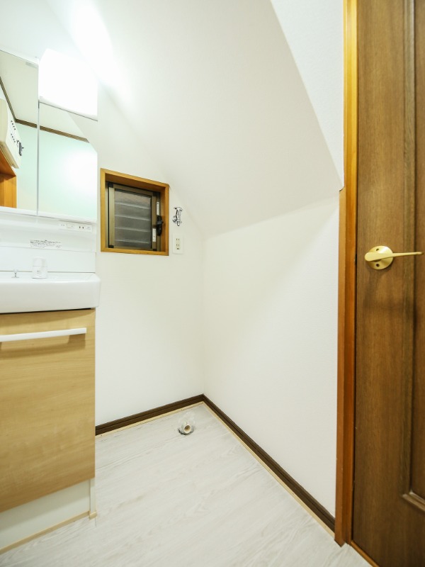 北中沢２丁目貸家 洗面