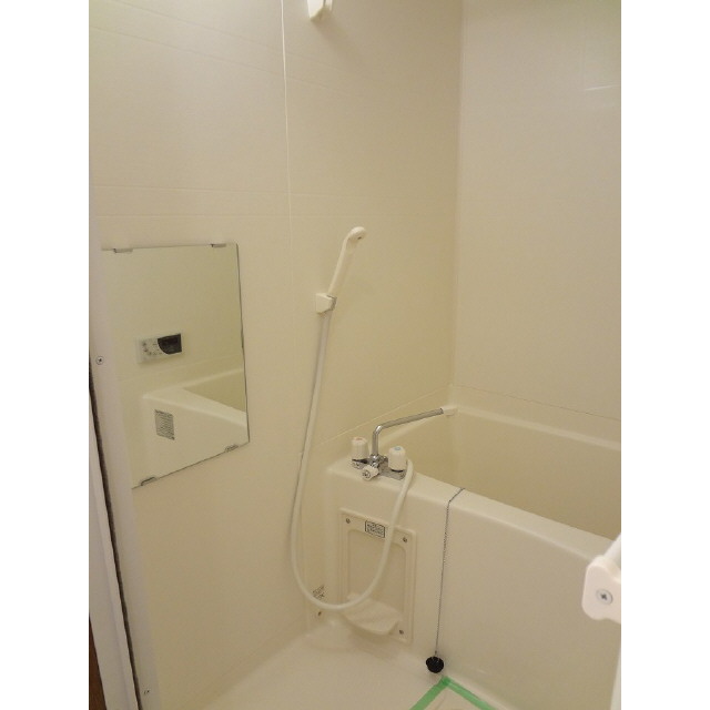 アムール ロワ バス