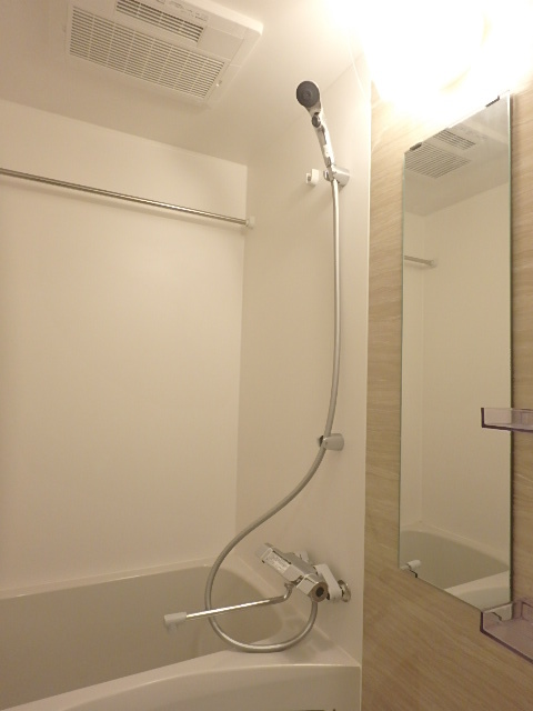 ガーラ・プレシャス川口並木 浴室乾燥機付きバス