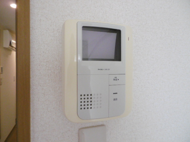 レオミノール明神町0106号室 インターフォン